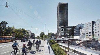Københavns byfolk og bygninger på en travl hverdag